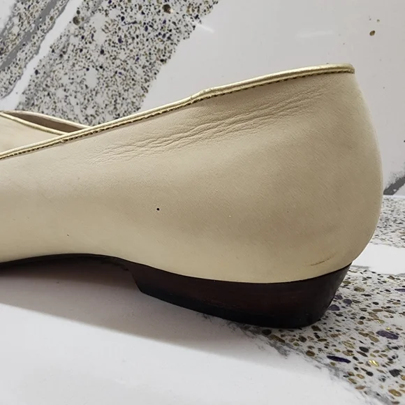 Vintage 80s/90s Ferragamo Ivory Nappa Evening Flats Size 8.5 - Picture 9 of 16